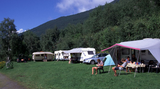 Camping i Luster ved Sognefjorden på veien over Sognefjellet til Lom